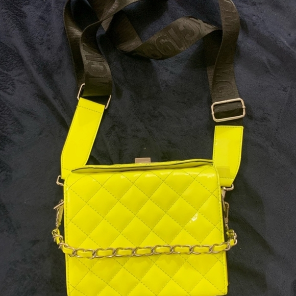 DO NOT BUY-ISO STEVE MADDEN BAG - Picture 2 of 2